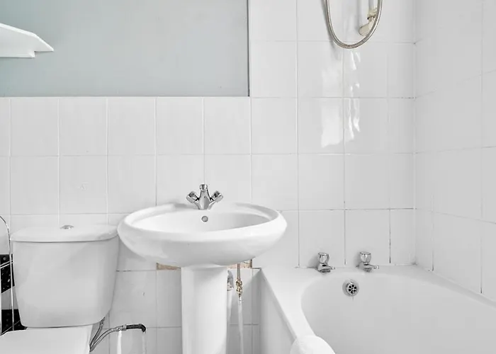 Elton House * Redcar